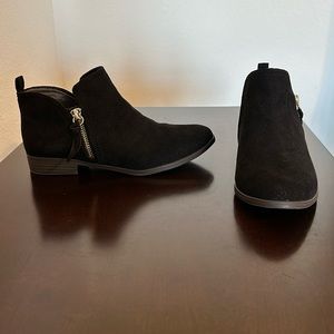 Dr Scholls Size 7 Women’s Black Ankle Boot